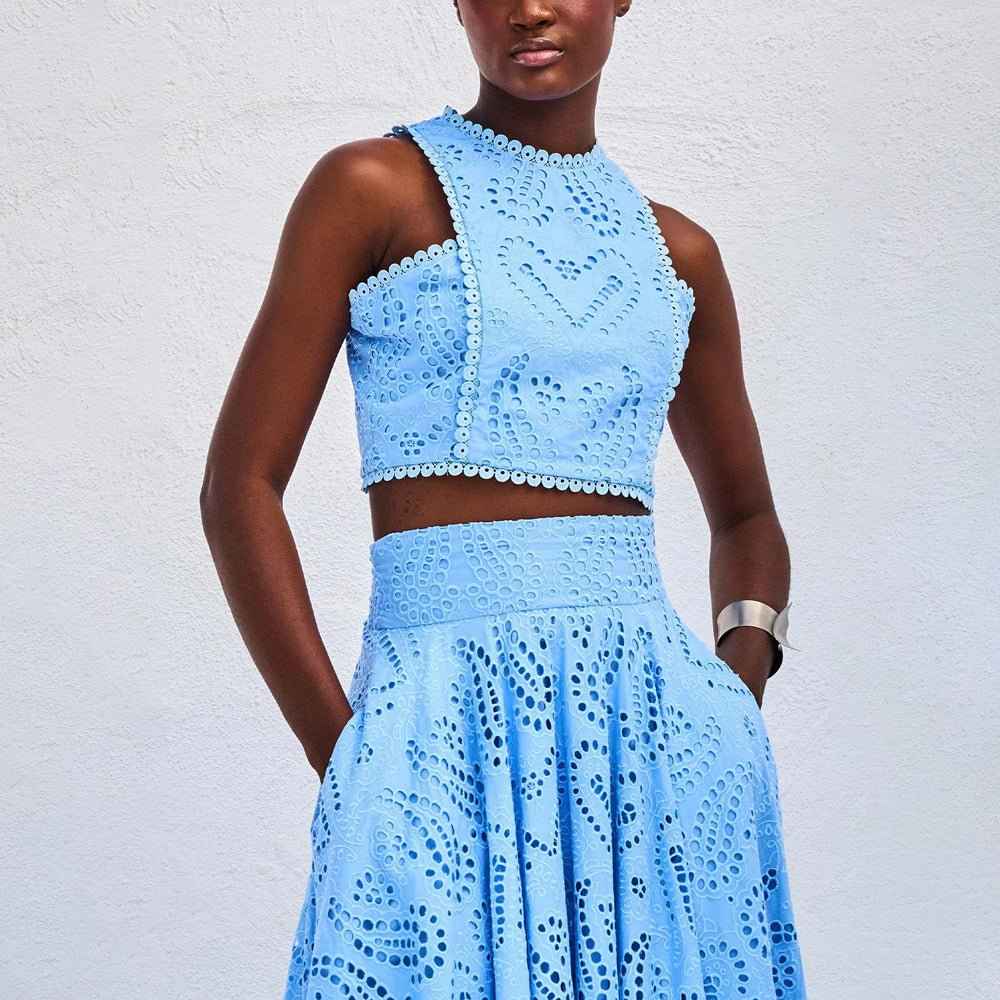 Dames set met geborduurd crop-top en maxirok